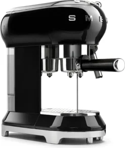SMEG Espresso Kaffeemaschine Schwarz ECF01BLEU -Kaffeegetränkeladen 48cc6155b9a3365d5bfcc17c6586c45e