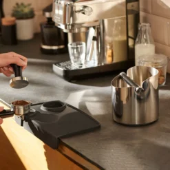 Tchibo Knock-Box Abklopfschale, Für Siebträger Espressomaschine, Zur Leichten Entsorgung Des Feuchten Kaffeesatzes, Silber / Schwarz, Edelstahl Und Gummi -Kaffeegetränkeladen 743bc8b6f2ba0aa05e7174e0eb8d64fd