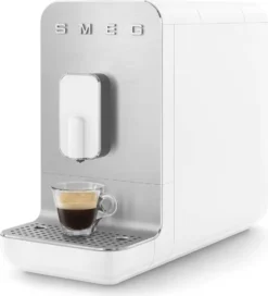 SMEG Kaffeevollautomat - 1350 W - Weiß 1,4 Liter - BCC01WHMEU 12 SMEG Kaffeevollautomat - 1350 W - Weiß 1,4 Liter - BCC01WHMEU -Kaffeegetränkeladen 8c84670bcf23467538029190faeeab0b