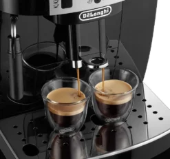 De'Longhi DeLonghi ECAM 22.110B MagnificaS Kaffeevollautomat Schwarz -Kaffeegetränkeladen 9fa7d673834de12909a94f843d548a04