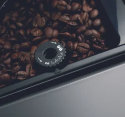 De'Longhi DeLonghi ESAM 3000 B Kaffeevollautomat Schwarz 30 De'Longhi DeLonghi ESAM 3000 B Kaffeevollautomat Schwarz -Kaffeegetränkeladen a96d70d10f084fa48a6cee084d342287