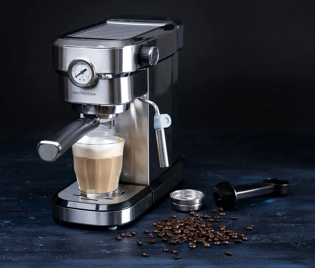 GASTRONOMA 18110001 Espressomaschine Baristo. Siebträgermaschine Mit 15 Bar Druck Und Milchaufschäumer 3 GASTRONOMA 18110001 Espressomaschine Baristo. Siebträgermaschine Mit 15 Bar Druck Und Milchaufschäumer